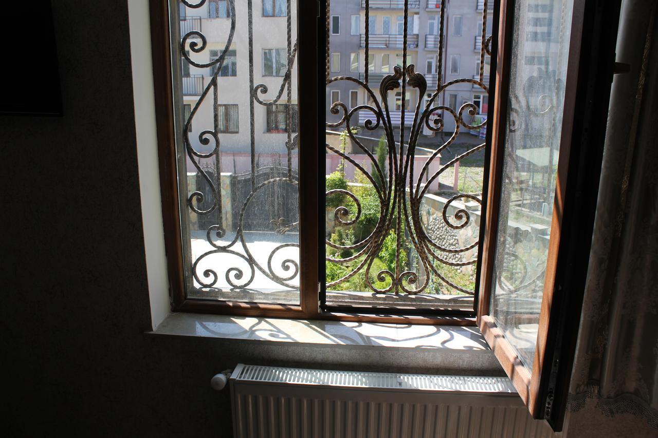 Hotel Mimino Tiflis Exterior foto