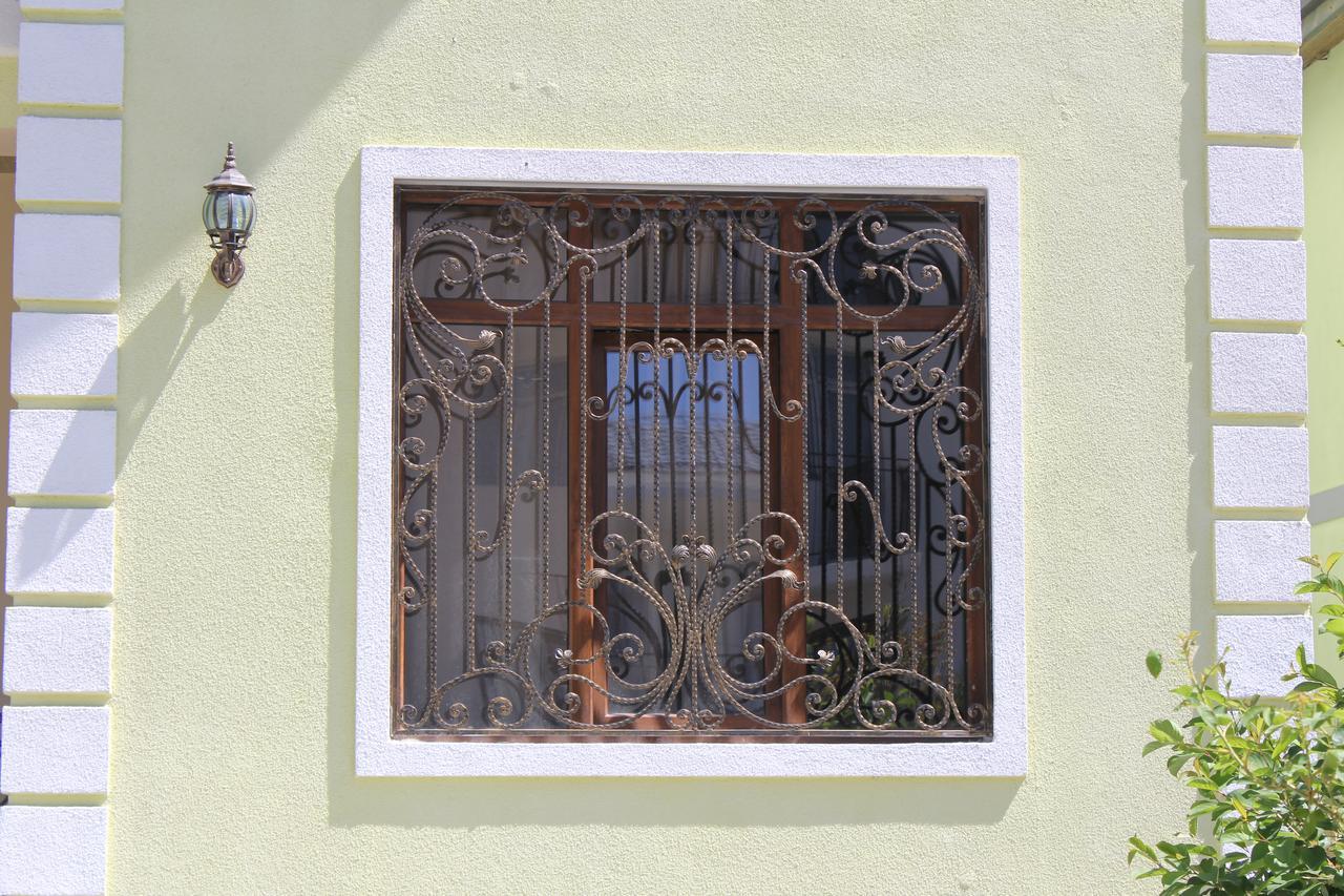 Hotel Mimino Tiflis Exterior foto