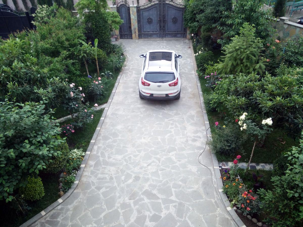 Hotel Mimino Tiflis Exterior foto